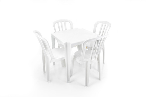 Conjunto De Mesas E 4 Cadeiras De Plastico Goyana