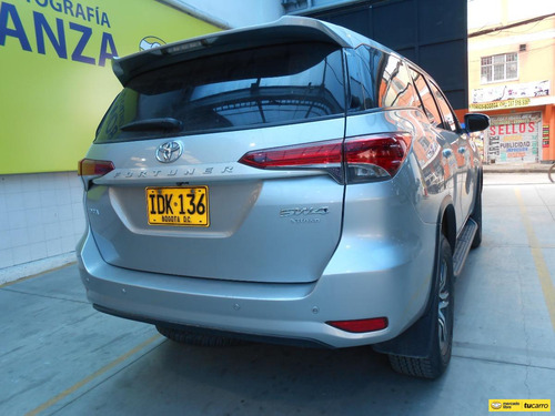 Imagen 10 de 25 de Toyota Fortuner 2018