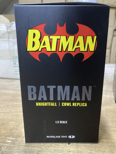 Batman Knightfall Cowl Replica Platinum 1/3 Mcfarlane Dc