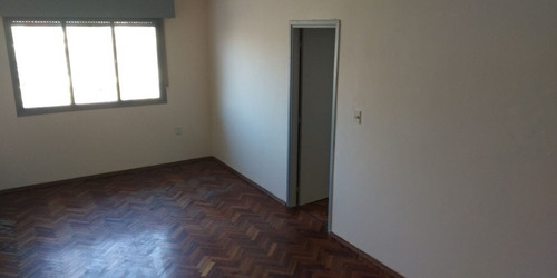 Imagen 6 de 14 de Dueño Vende Apto.2 Dorm.balcon 2 Entradas, Pernas Esq. 8de O