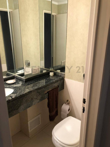Imagen 6 de 22 de Venta - Departamento - 4 Ambientes C/ 2 Cocheras - Puerto Madero