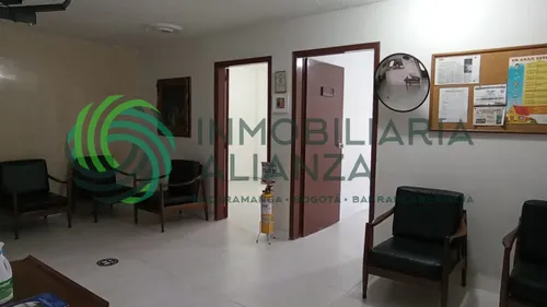 Oficina En Arriendo En Cabecera Del Llano. Cod A15531