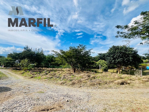 Terreno Campestre En Esquina En Venta En Colinas De La Joya El Chivato Colima
