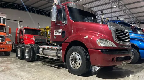 Freightliner Cl 120 2007 Vino Tinto