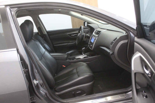Imagen 15 de 15 de Nissan Altima 2017 4p Exclusive V6/3.5 Aut