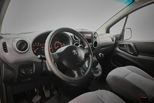 Imagen 9 de 16 de Peugeot Partner 1.6 B9 Corta
