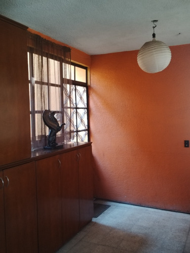 Sr Vende Amplia Y Bonita Casa De 4 Recámaras En Col. Gertrudis Sánchez