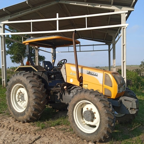 Capa Cobrir Trator Diversos Modelos Melhor Do Mercado