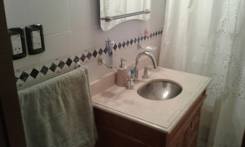 Imagen 4 de 7 de Chalet En Venta Cond En Ituzaingo Norte