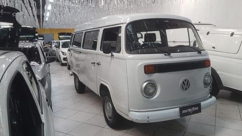 Volkswagen Kombi 1.6 3p 2005 Branco 12 Lugares