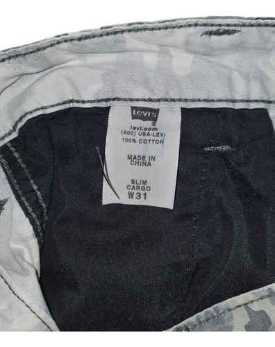 Levis Camuflaje Gris Bermuda Tipo Cargo Hombre Talla 31 (Usado)