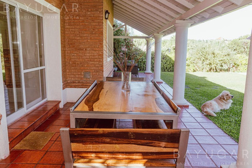 Venta - Casa Amoblada En Sausalito - Bayugar Negocios Inmobiliarios