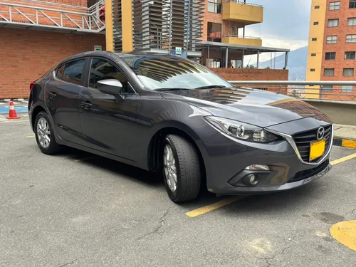 Mazda 3 2.0 Touring Mt