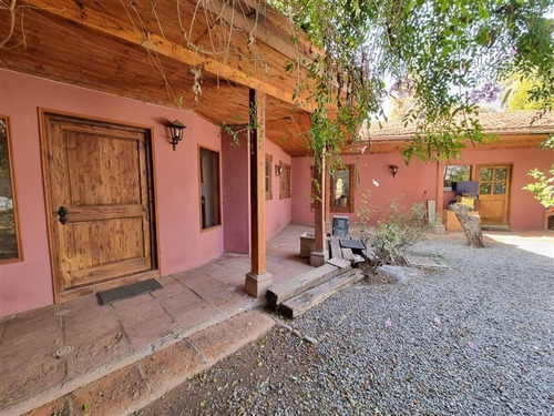 Imagen 1 de 28 de Casa En Venta De 4 Dorm. En Colina