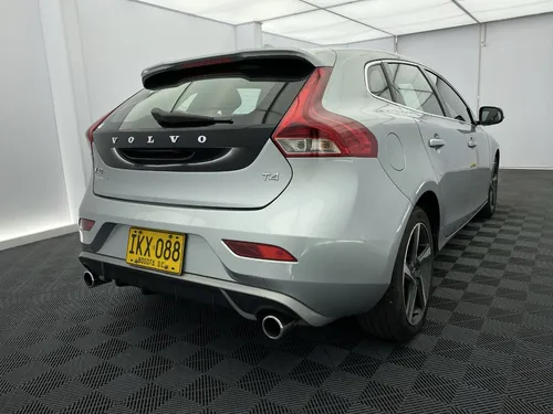Volvo V40 1.6 T4 R-design