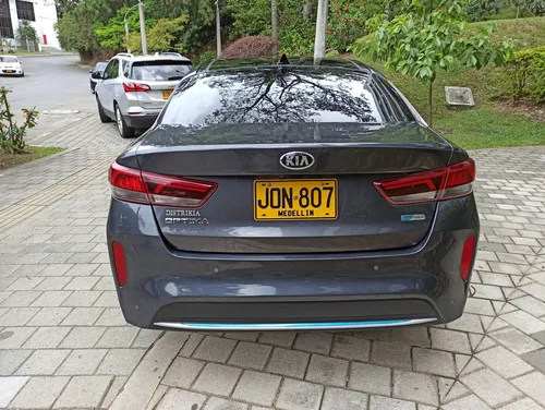 Kia Optima 2.0 Zenith Hibrido 2020 Automatico