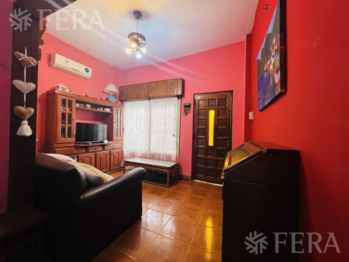 Imagen 21 de 25 de Venta En Block Dos Ph Con Cochera Y Patio En Sarandí (31066)