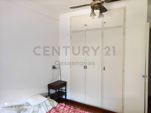 Imagen 8 de 14 de Departamento 3 Amb, 1ro Por Escalera Con Balcon, Excelente Estado