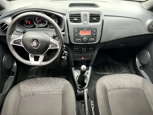 Renault Logan 1.6 Expression / Life +