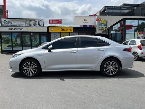 Toyota Corolla 1.8cc Hibrido At Aa 4x2