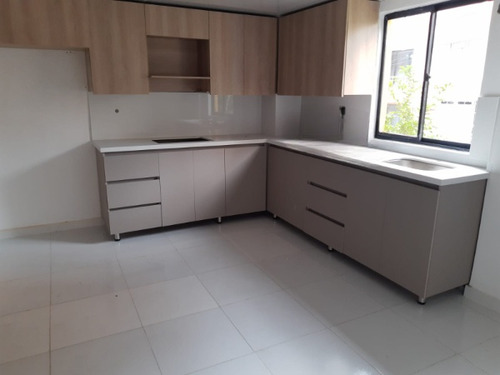 Se Vende Casa Unifamiliar En Belén La Palma, Medellín