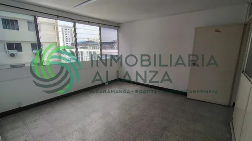 Oficina En Arriendo En Centro. Cod A7605