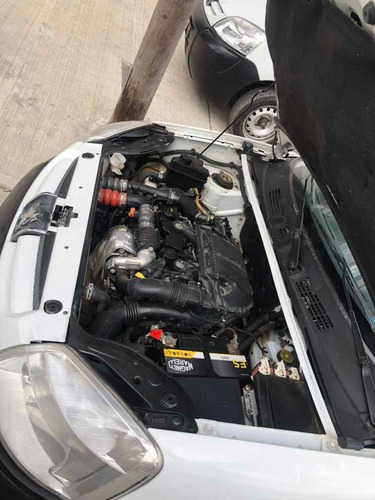 Peugeot Partner 2013 1.6 Hdi Furgon Presence Aa