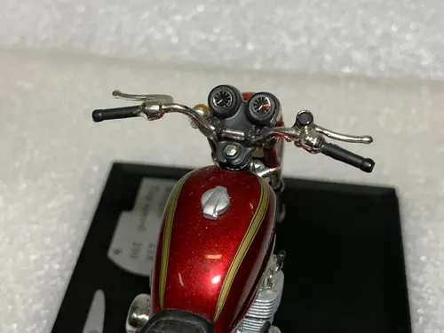 Miniatura Moto Honda Cb750 Four Café Racer Solido 1:18 11cm
