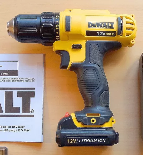 Taladro Inalámbrico 12V MÁX 3/8'' DEWALT DCD710B