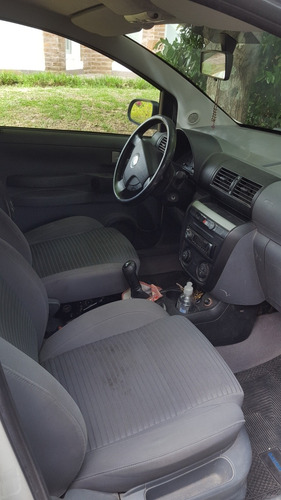 Volkswagen Suran 1.6 I Highline 60d 2008