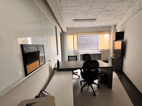 Oficina En Renta Amueblada Lista Para Trabajar Col. El Parque, Naucalpan De Juárez Con Excelente Conectividad Y Servicios Cercanos.
