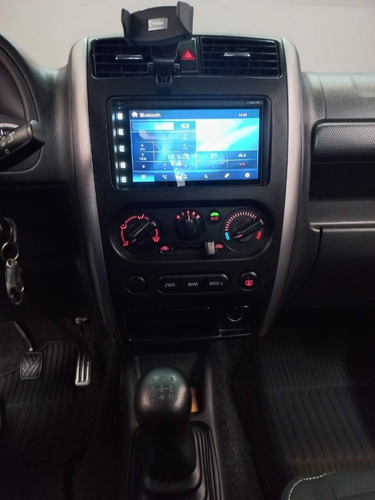 Imagem 13 de 15 de Suzuki Jimny 1.3 4all 4x4 16v Gasolina 2p Manual