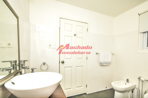 Casa De Seis Dormitorios En Venta - Playa Mansa - Ref: 5438