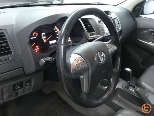 Imagem 7 de 15 de Toyota Hilux 2.7 Srv 4x2 Cd 16v Flex 4p Automático