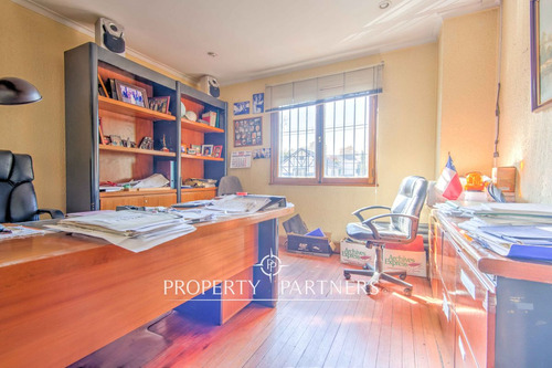 Casa Con Gran Terreno En Las Condes Muy Próxima A ...