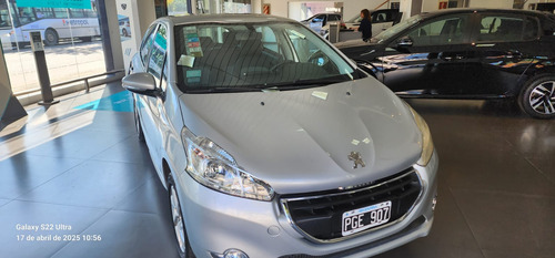 Peugeot 208 1.5 Allure Touchscreen