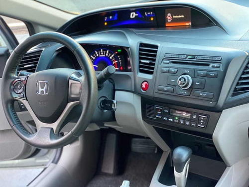 Imagem 13 de 15 de Honda Civic Lxs 1.8 16v Flex Automatico 2015