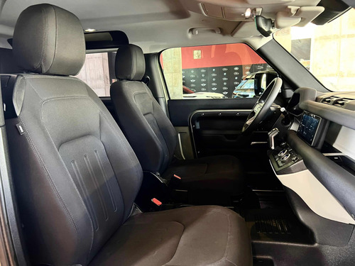 Land Rover Defender New Model 90 P300