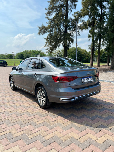 Volkswagen Virtus 1.6 Msi Highline