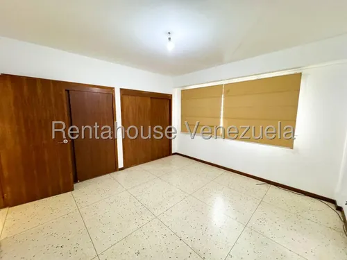 Casa En Alquiler - Mls #25-10738