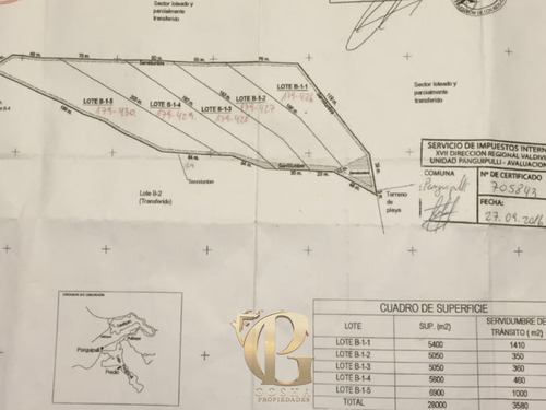 Leve Inclinación Acceso A Playa Con Vista Al Lago Y Volcanes