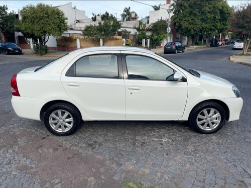 Toyota Etios 1.5 Xls 2016