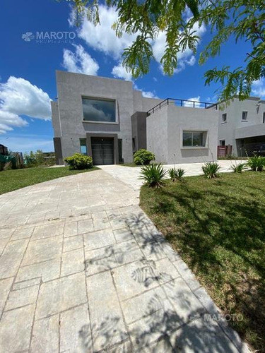 Imagen 23 de 30 de Casa En Venta En Barrio El Canton - Maroto Propiedades
