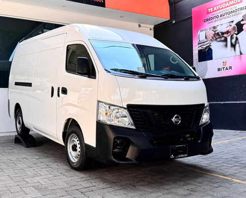 Nissan Urvan 2.5 Panel Amplia Aa Mt