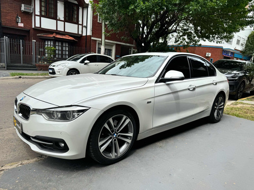 BMW Serie 3 3.0 330i Sedan Sport Line 252cv