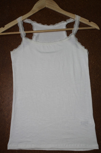 Musculosa Con Puntilla Dama