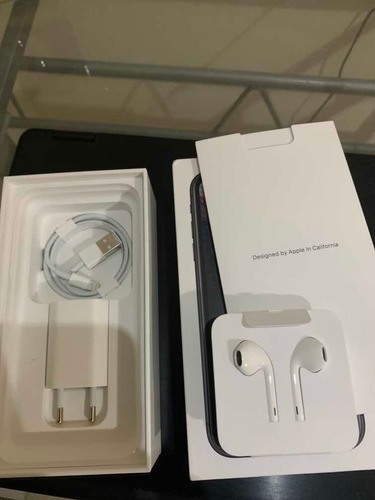 iPhone XR 128gb Preto, Tela Retina 6,1 + Câmera 12mp