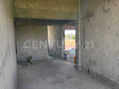 Oficinas En Venta Sobre Libramiento Sur En Pedro Escobedo, Qro