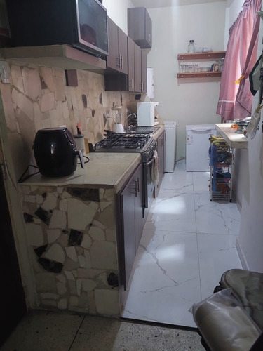 Imagen 6 de 13 de Apartamento En Venta.