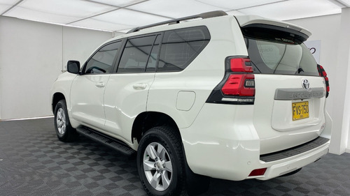 Imagen 5 de 25 de Toyota Prado Tx-l 3.0